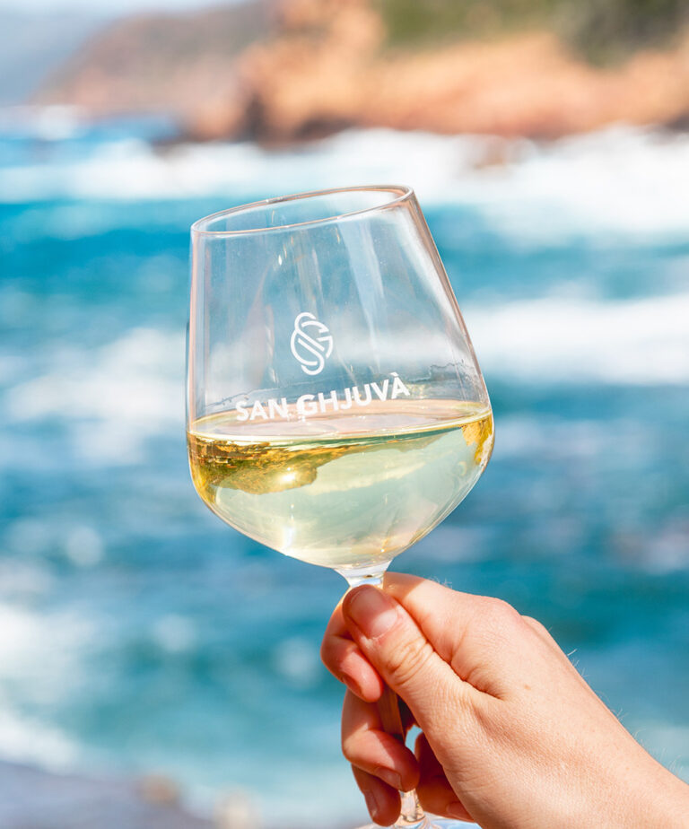 verre san ghjuvà blanc